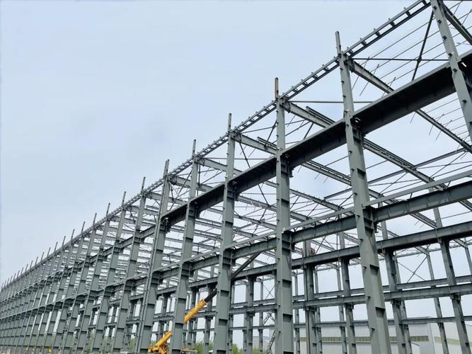鑫金山三期智能工厂建设持续推进钢结构主体工程已完工